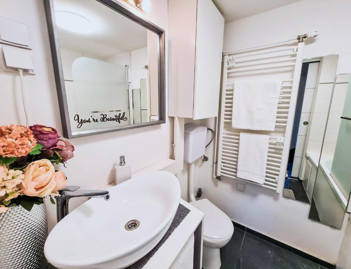 Modern Flat In City Center Budapest Extérieur photo